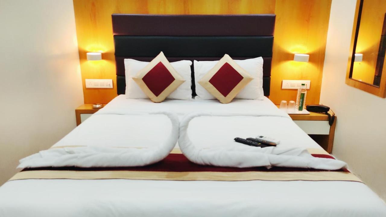 Gateway Suites Mumbai Exterior foto