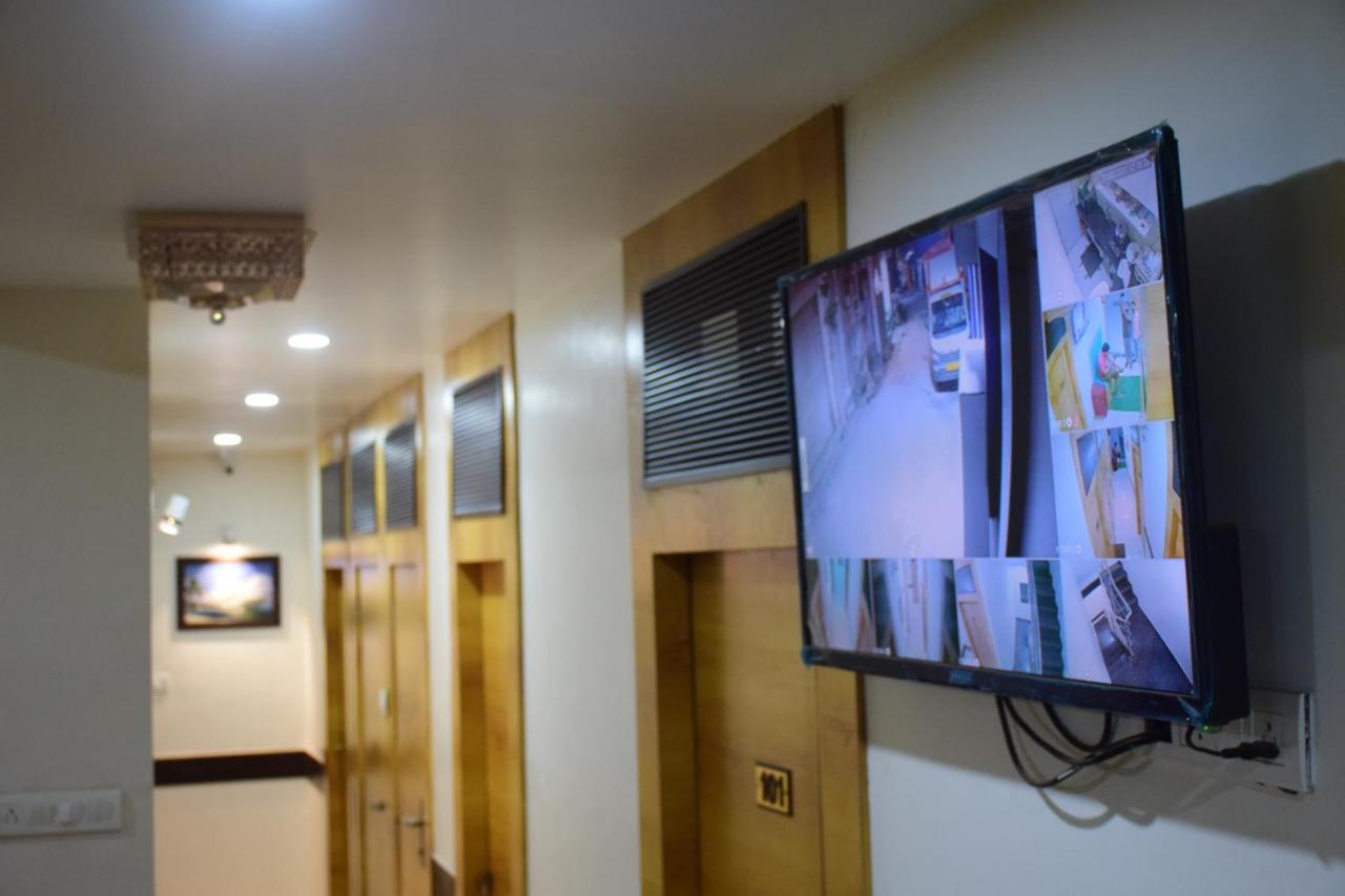 Gateway Suites Mumbai Exterior foto
