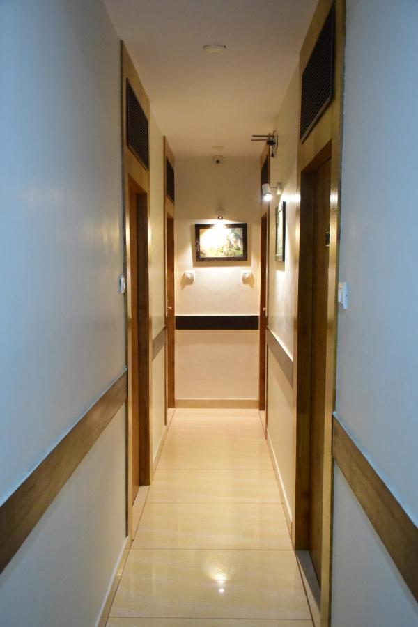 Gateway Suites Mumbai Exterior foto